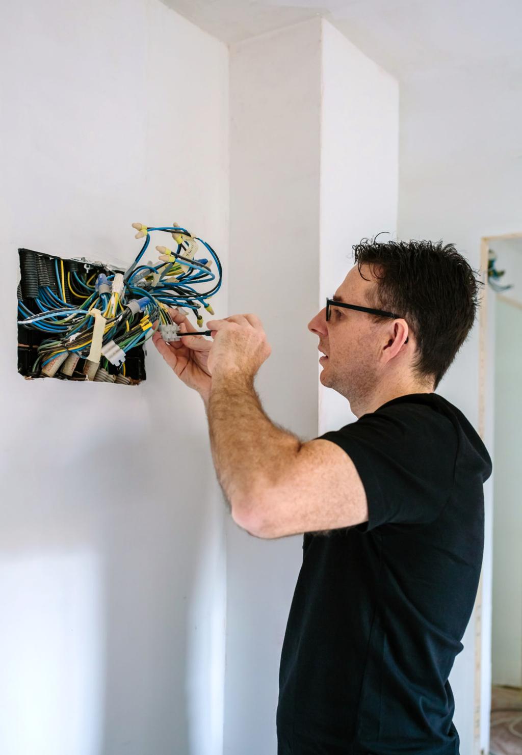 Residential Electrical Services Expert